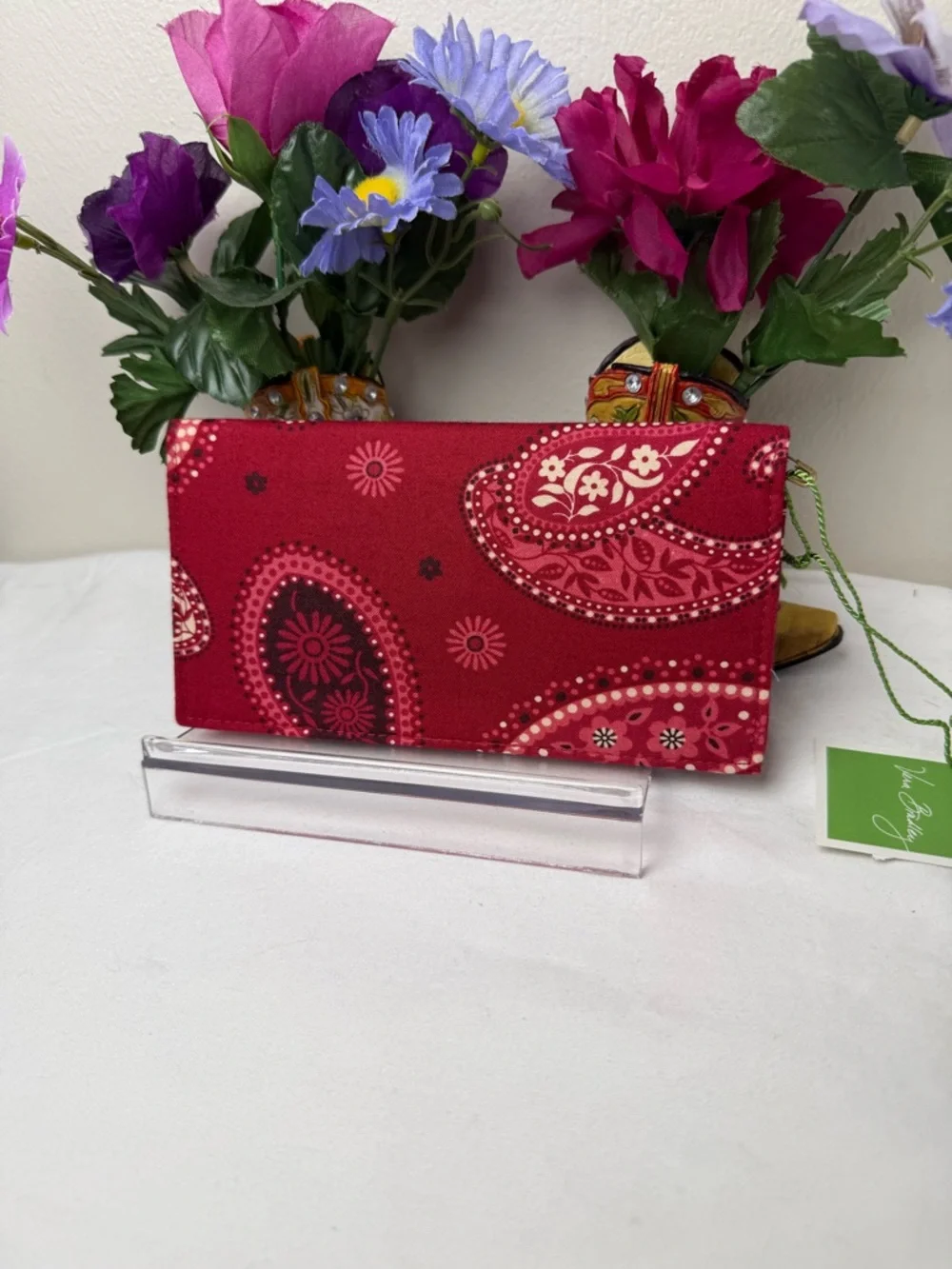 NWT Vera Bradley Mesa Red Checkbook Cover – Retired Pattern - Picture 4 of 5